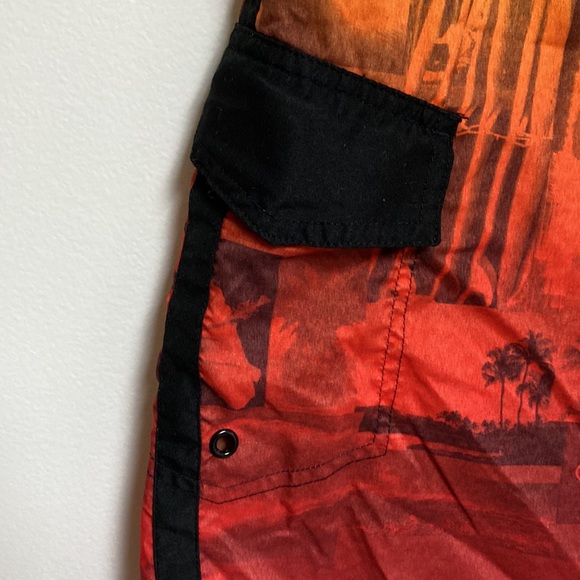 Joe Boxer Men’s Swim Trunks Size Medium - Picture 4 of 5